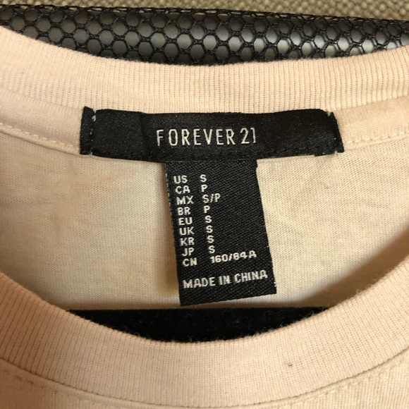 Forever 21 graphic tee - Picture 3 of 4